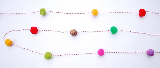 DIY Pom Pom Garland